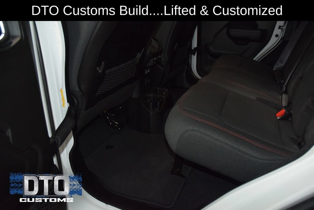 2025 Jeep Wrangler 4-Door Rubicon - Photo 40