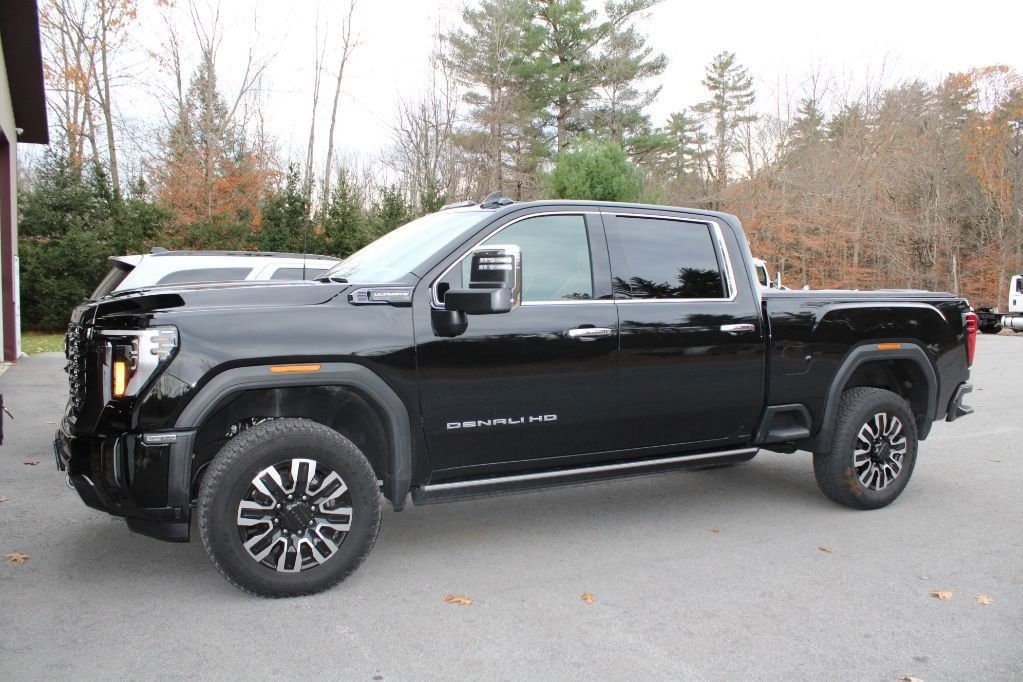 2024 GMC Sierra 3500HD Denali Ultimate