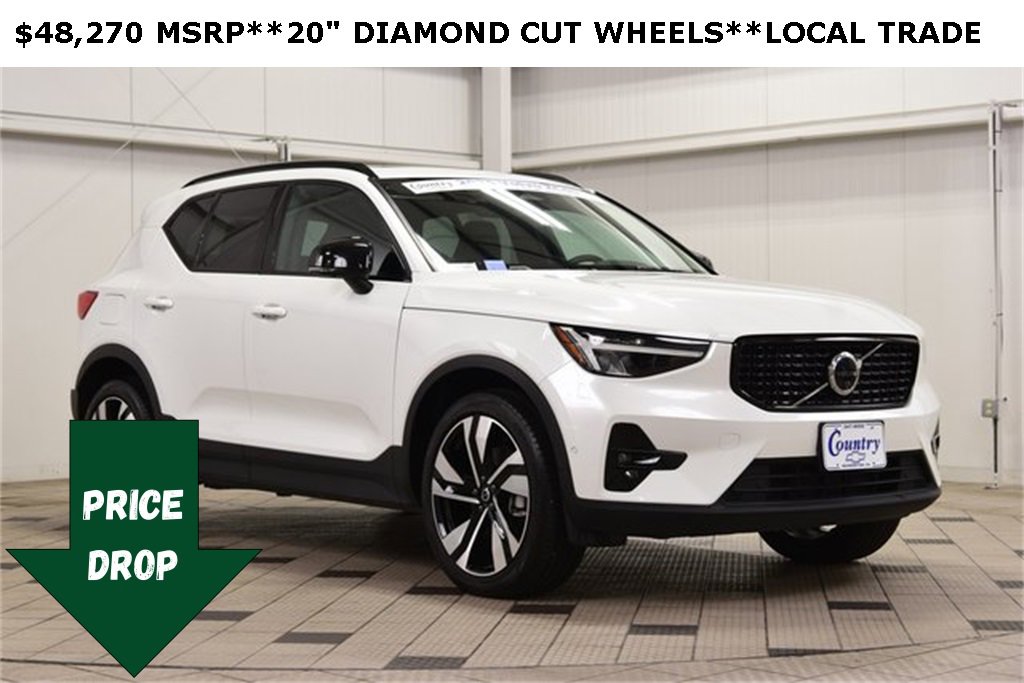 2025 Volvo XC40 Plus's photo