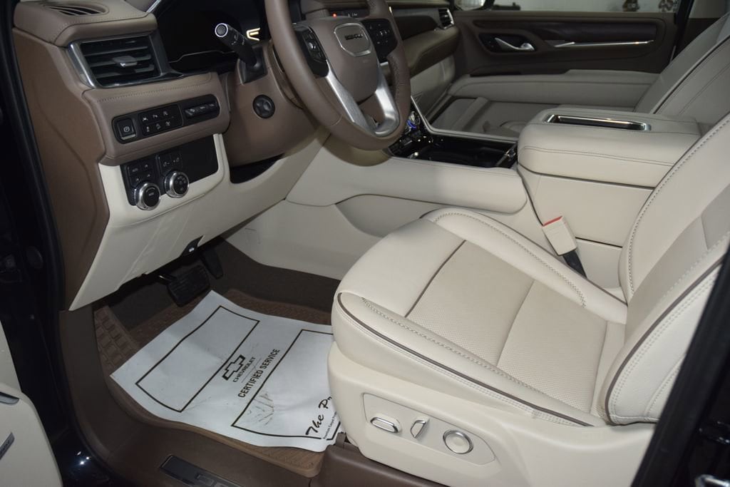 2024 GMC Yukon Denali - Photo 41