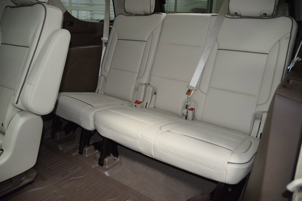 2024 GMC Yukon Denali - Photo 45