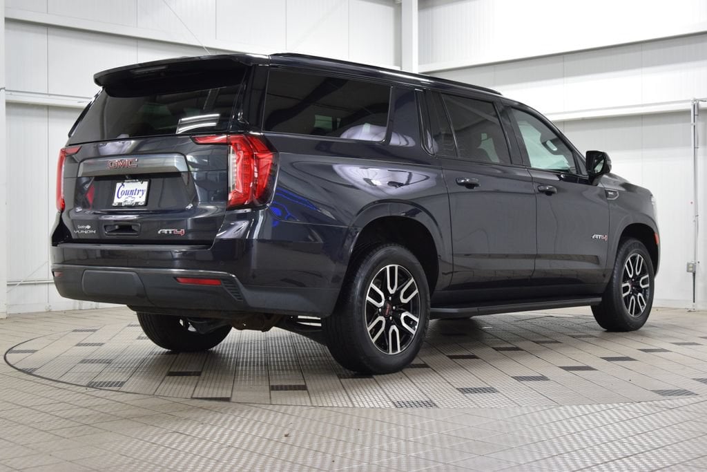2023 GMC Yukon XL AT4 - Photo 8