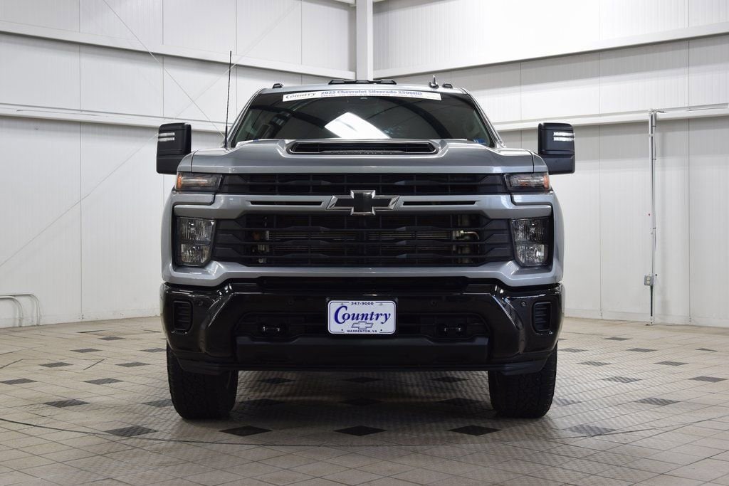 Used 2025 Chevrolet Silverado 2500 HD Custom Truck Crew Cab