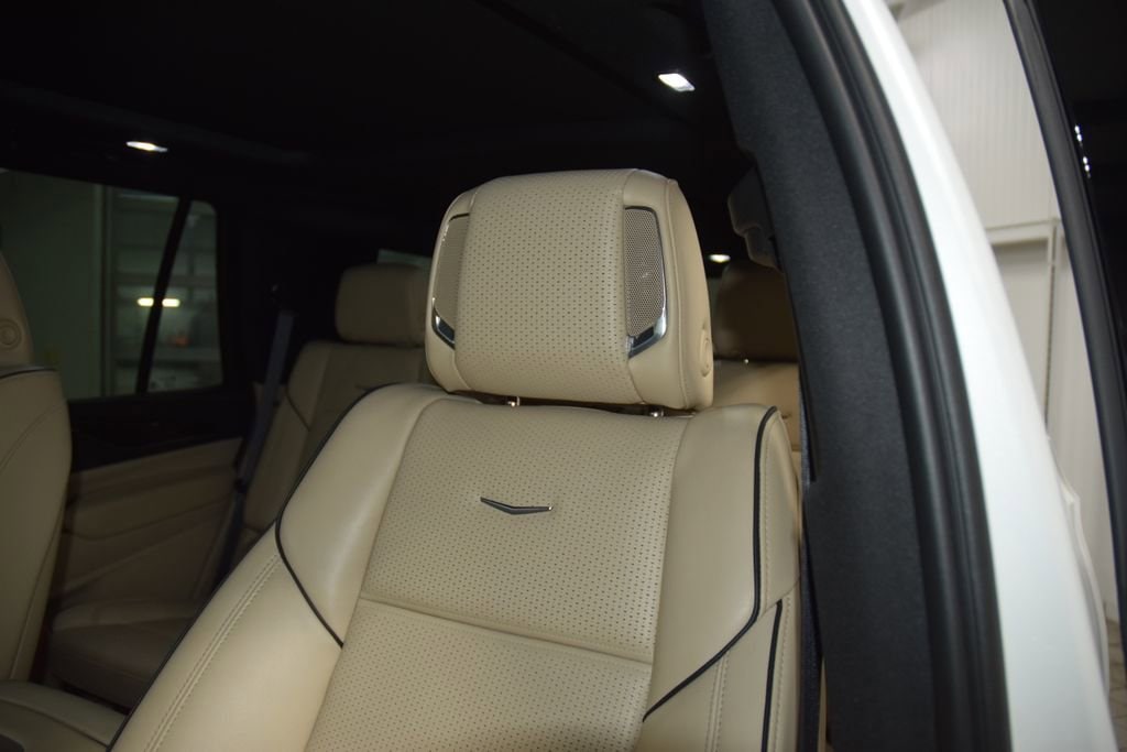 2023 Cadillac Escalade Premium Luxury - Photo 42