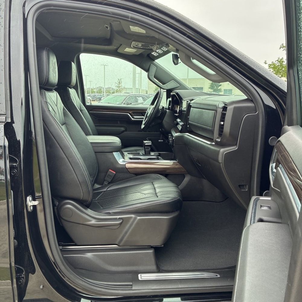 2024 Chevrolet Silverado 1500 RST - Photo 17