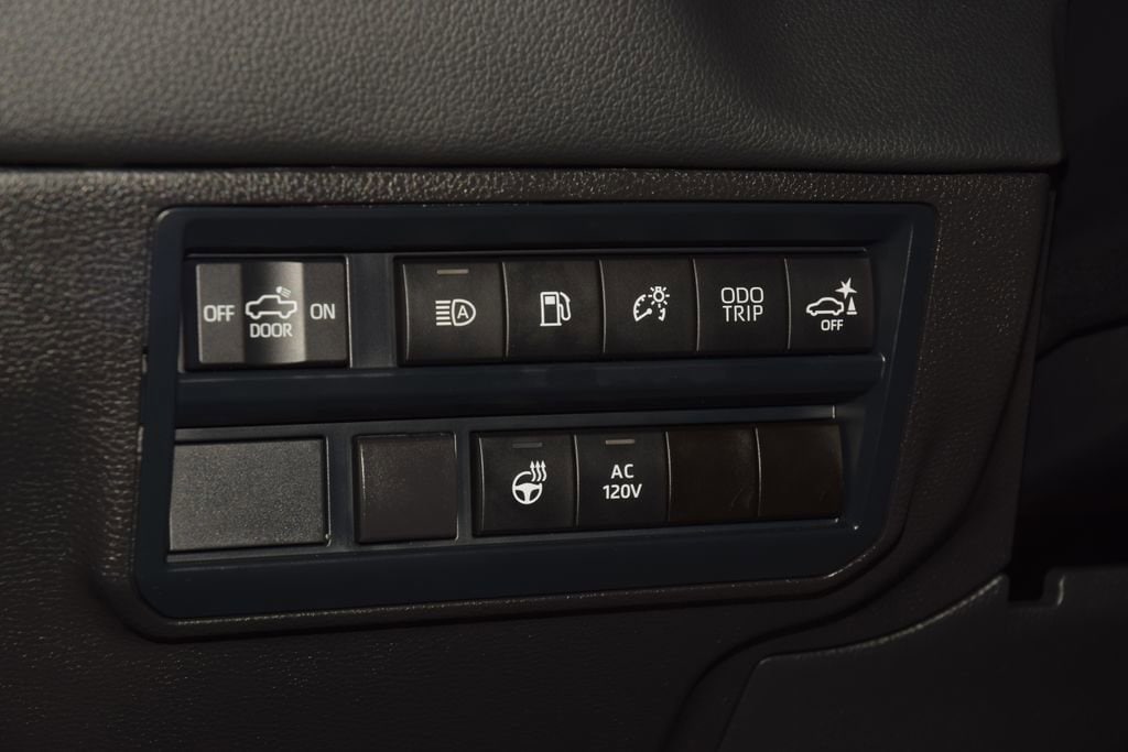 2024 Toyota Tundra Limited - Photo 37