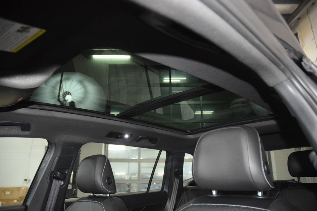 2023 Volkswagen Tiguan SE R-LINE BLACK - Photo 44