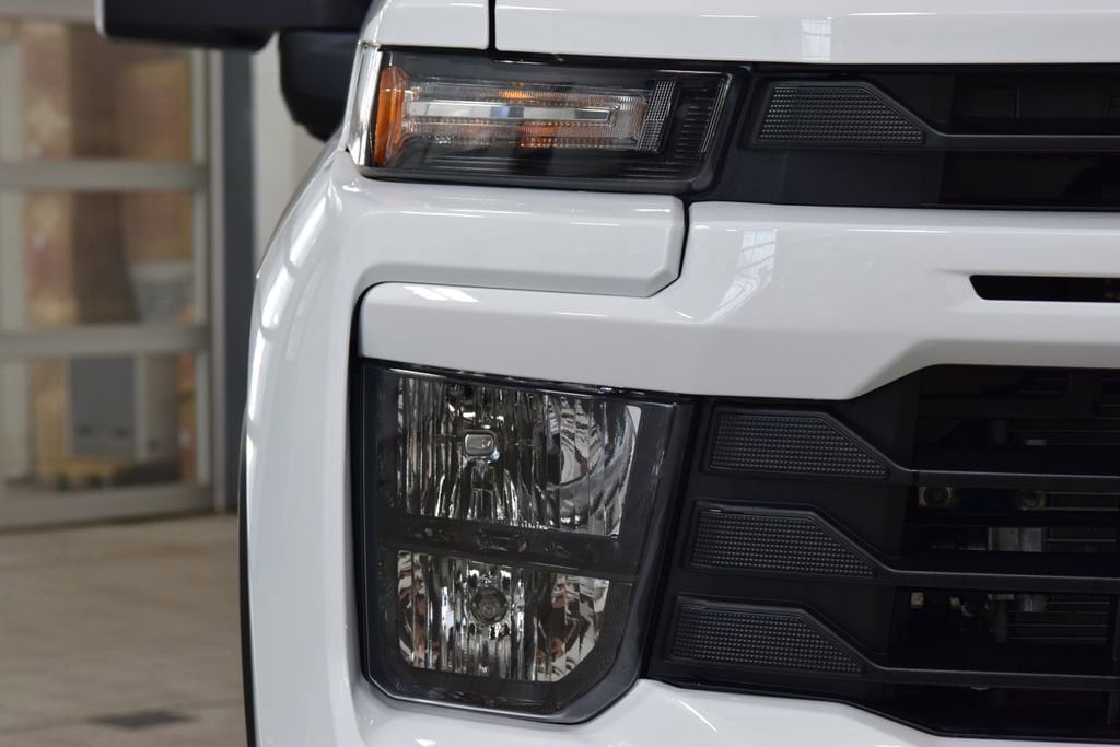 2026 Chevrolet Silverado 2500 HD Custom - Photo 12