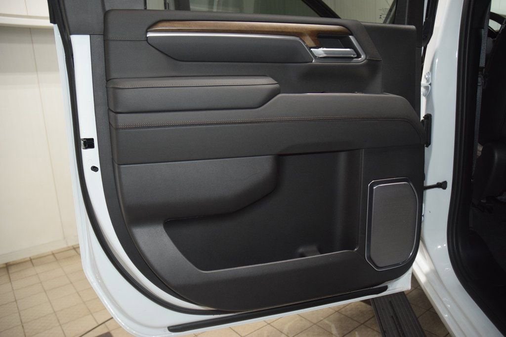 2026 Chevrolet Silverado 3500 HD High Country - Photo 49