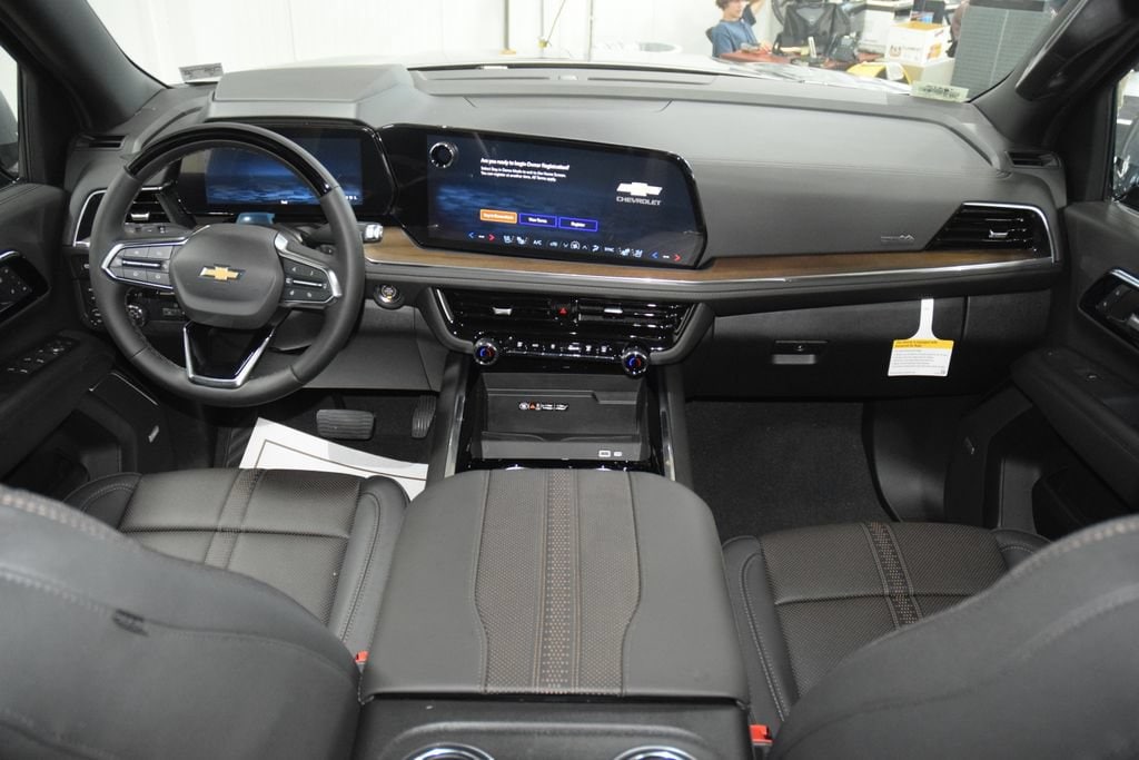 2026 Chevrolet Suburban High Country - Photo 31