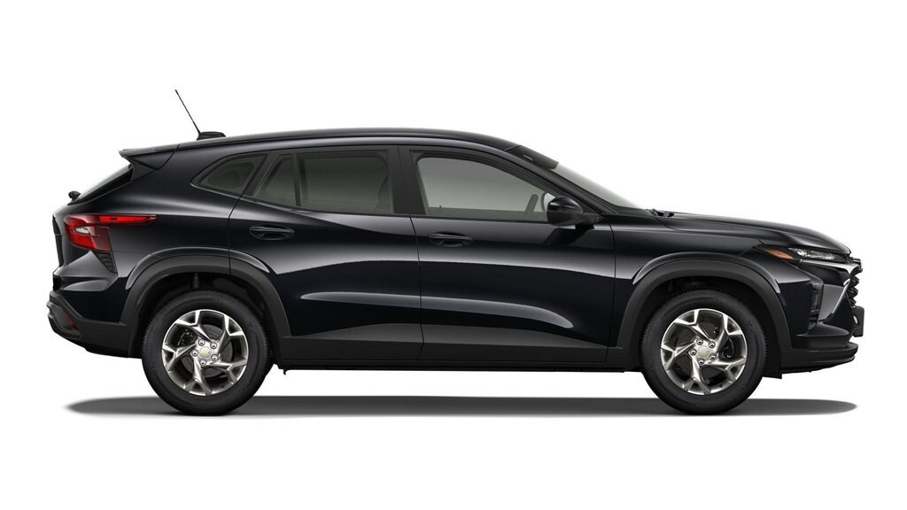 2026 Chevrolet Trax LS photo 4