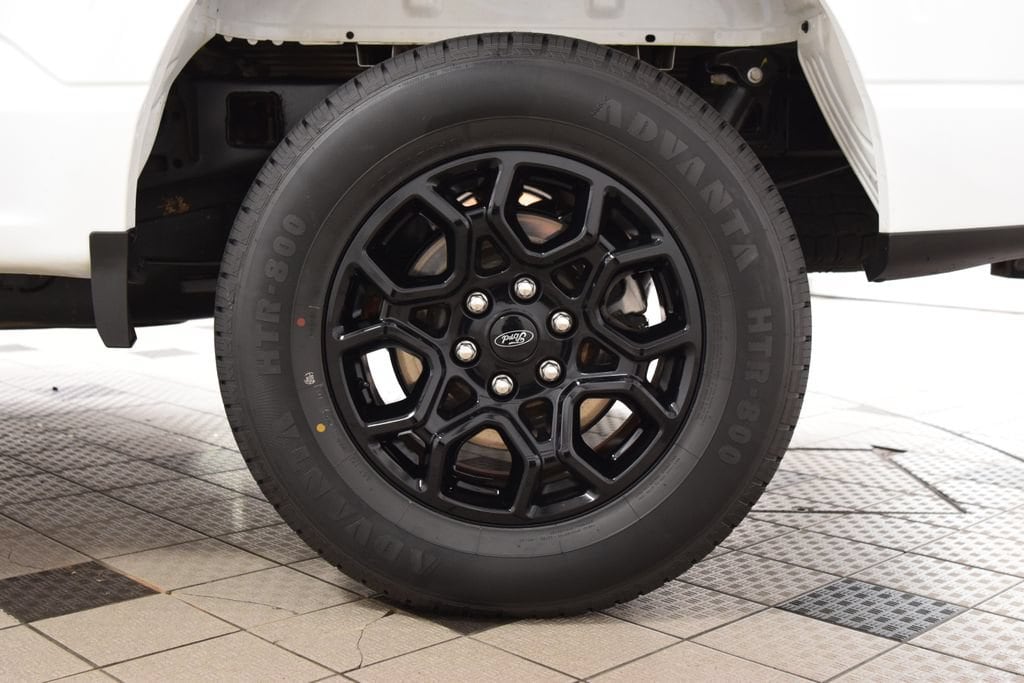 2025 Ford F-150 XLT - Photo 28