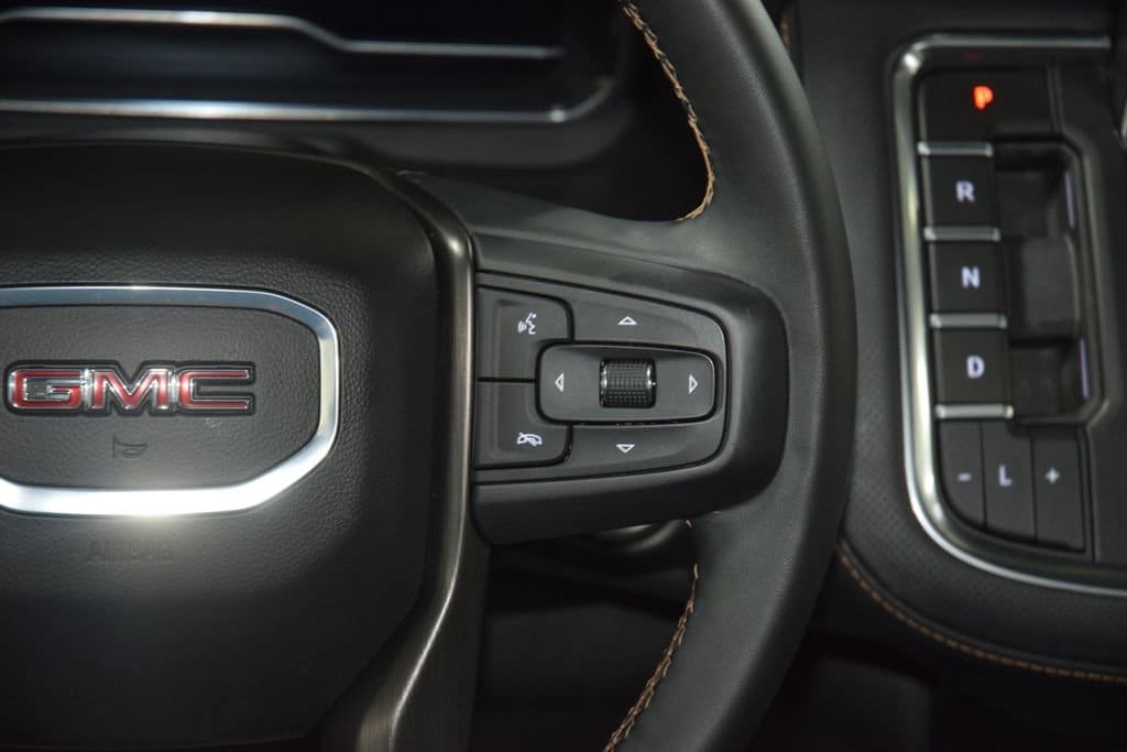 2024 GMC Yukon AT4 - Photo 40