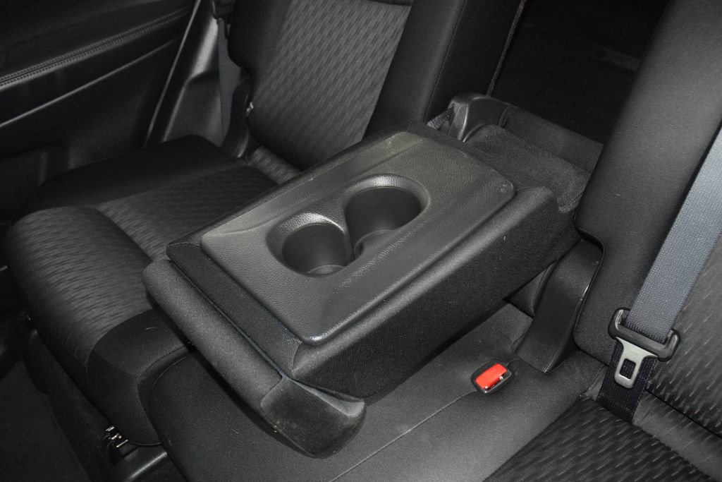 2018 Nissan Rogue SV - Photo 43