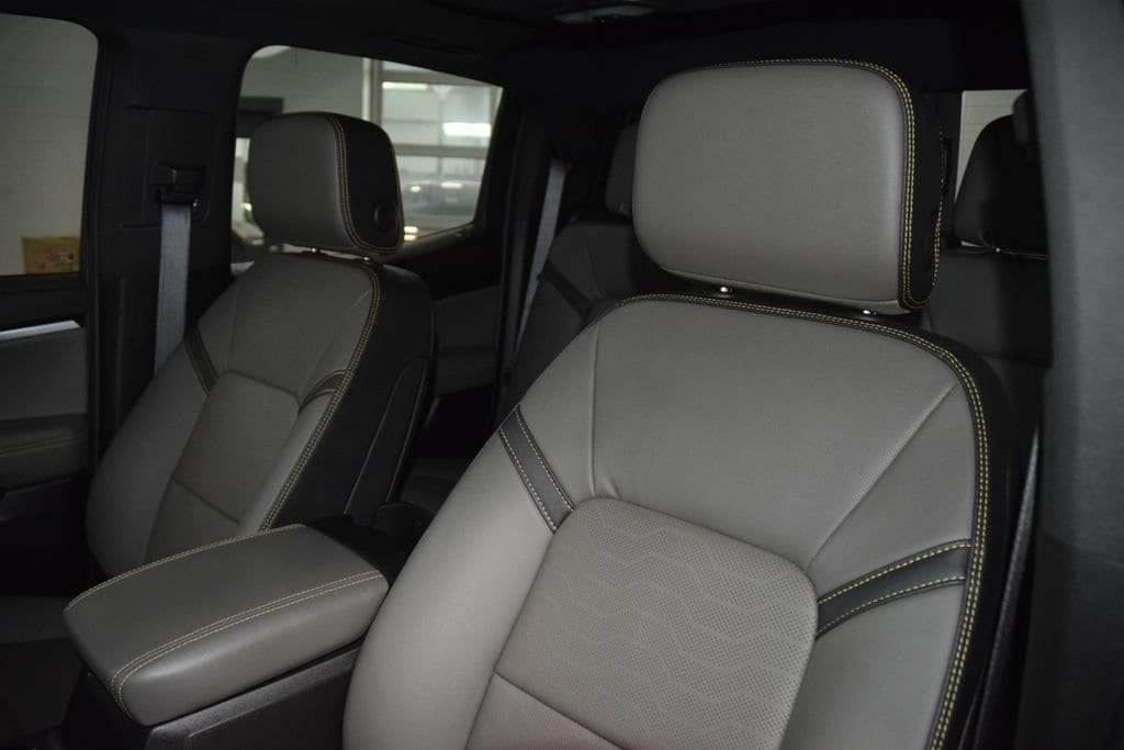 2023 Chevrolet Colorado ZR2 - Photo 45