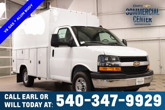 2025 Chevrolet Express 3500 139" WB's photo