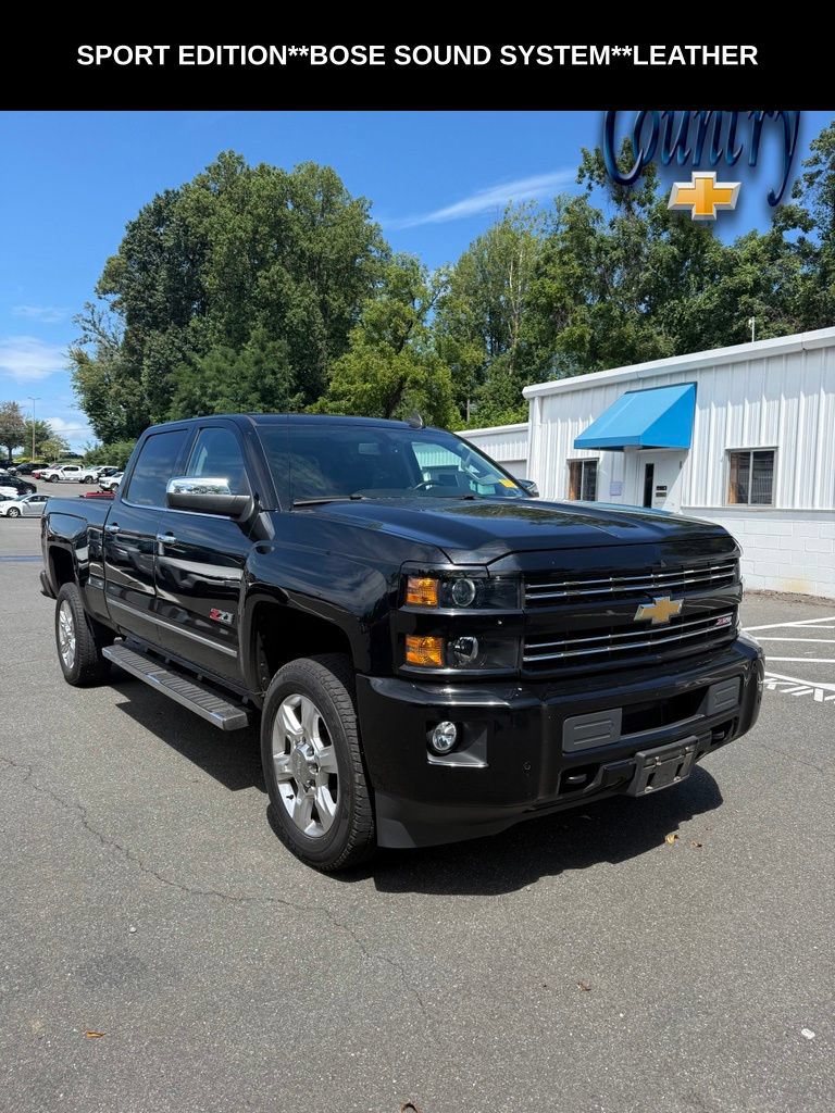 2017 Chevrolet Silverado 2500 HD Truck Crew Cab 