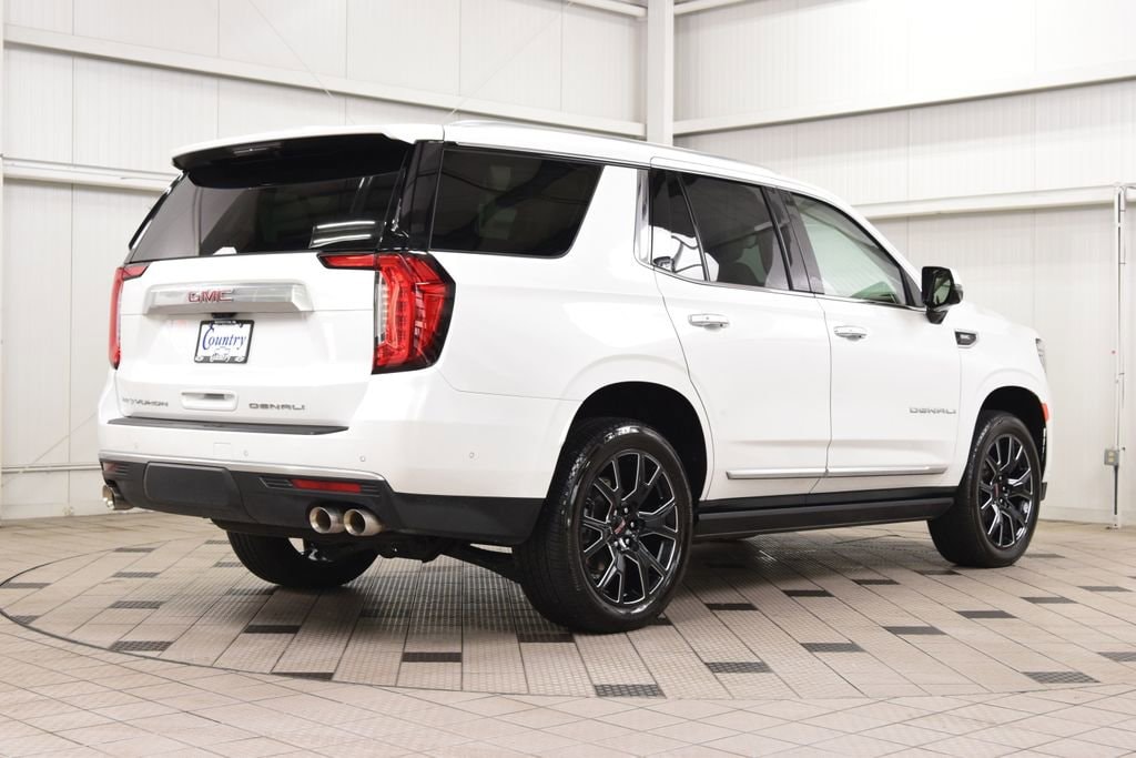 2024 GMC Yukon Denali - Photo 8