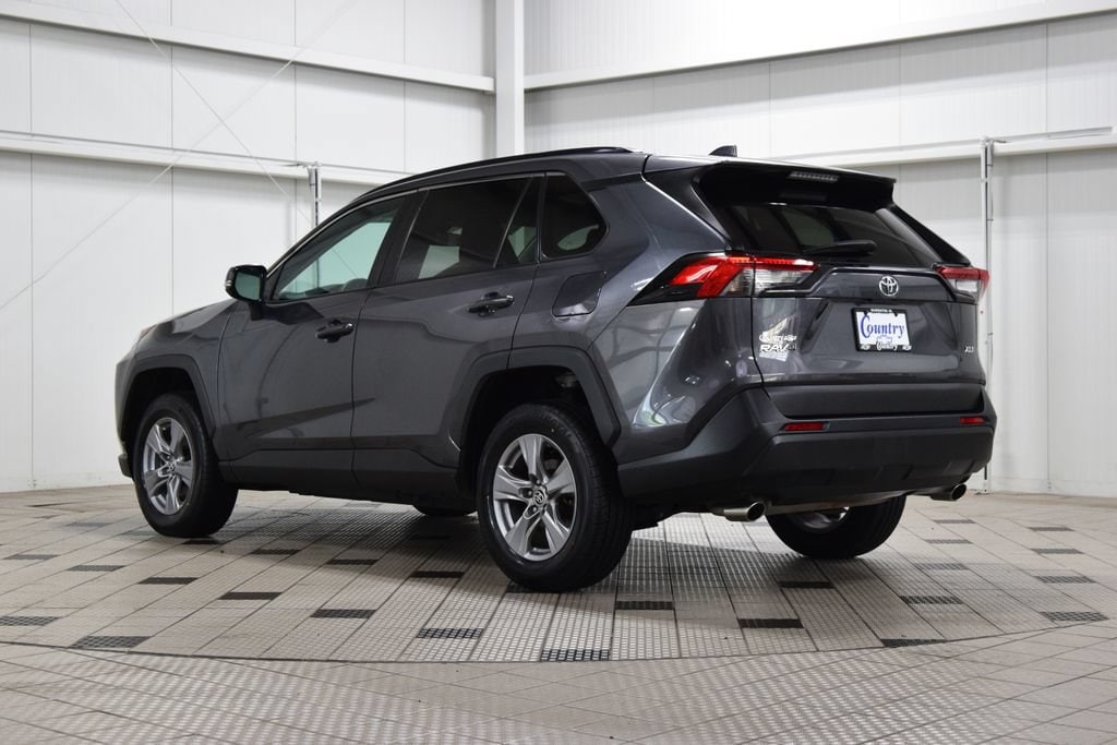 2022 Toyota RAV4 XLE - Photo 6
