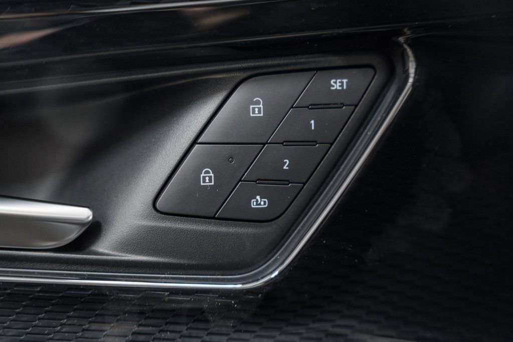 2025 Chevrolet Blazer EV RS - Photo 42