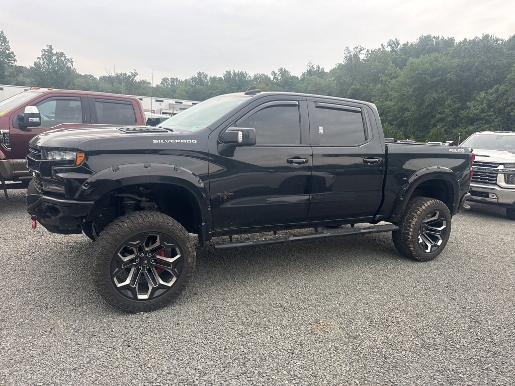 2019 Chevrolet Silverado 1500 RST photo 2