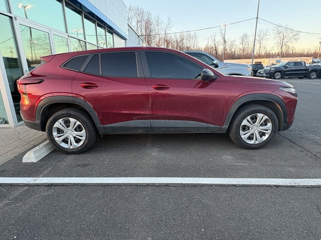 Used 2024 Chevrolet Trax LS SUV