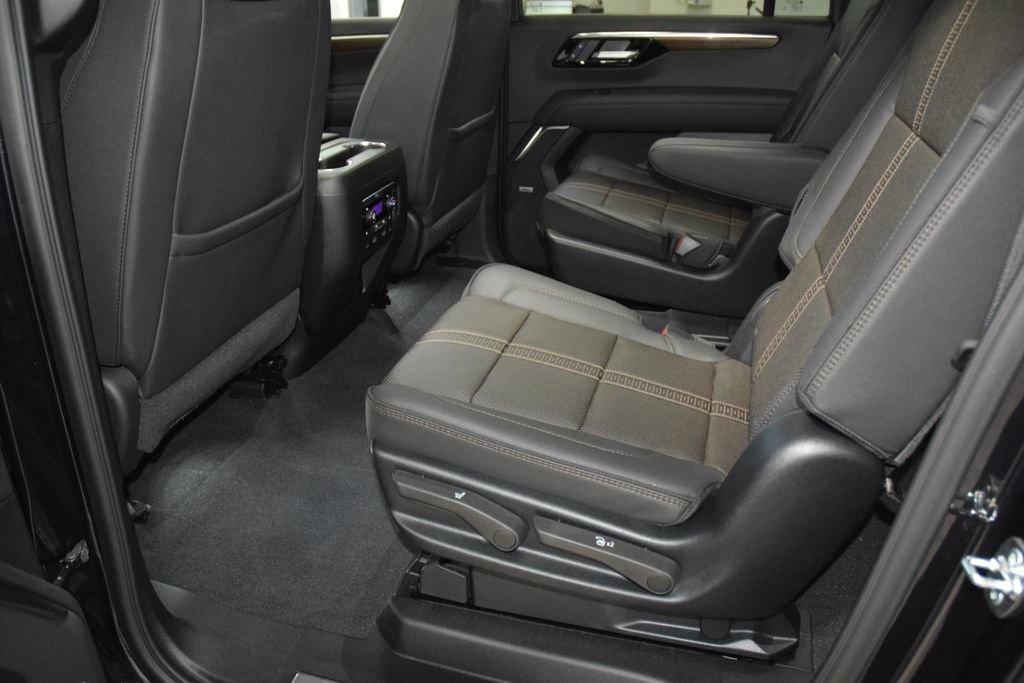 2026 Chevrolet Suburban High Country - Photo 42