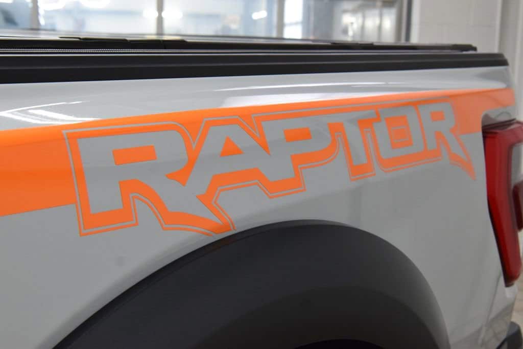 2023 Ford F-150 Raptor - Photo 29
