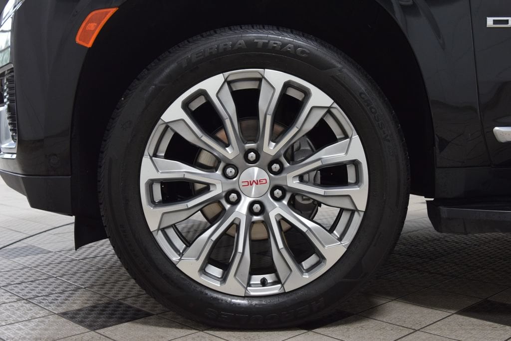 2024 GMC Yukon XL Denali - Photo 30