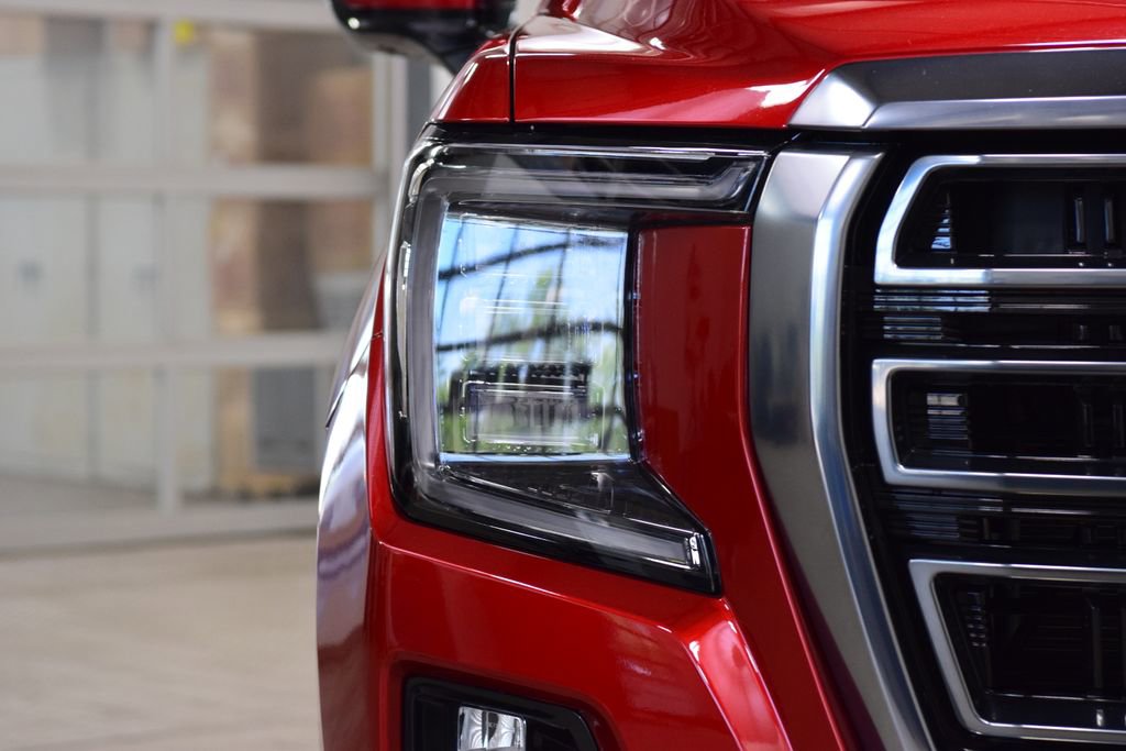 2024 GMC Yukon AT4 - Photo 12