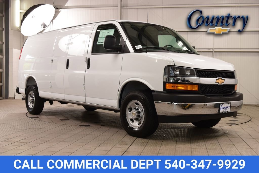 2026 Chevrolet Express 3500 Extended Work Van's photo