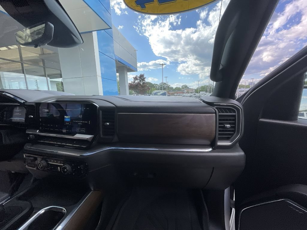 2024 Chevrolet Silverado 1500 High Country - Photo 17