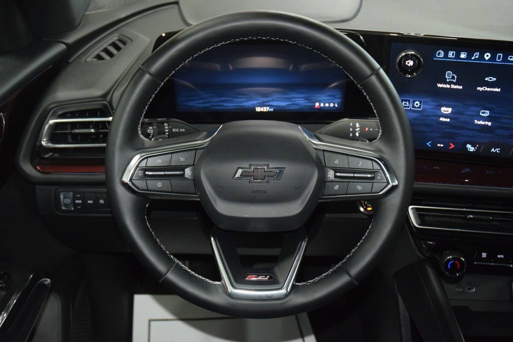 2025 Chevrolet Traverse Z71 - Photo 35
