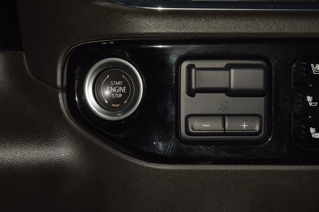 2024 Chevrolet Silverado 3500HD High Country - Photo 38