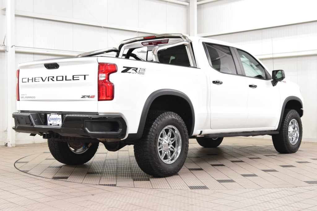 2023 Chevrolet Silverado 1500 ZR2 - Photo 8