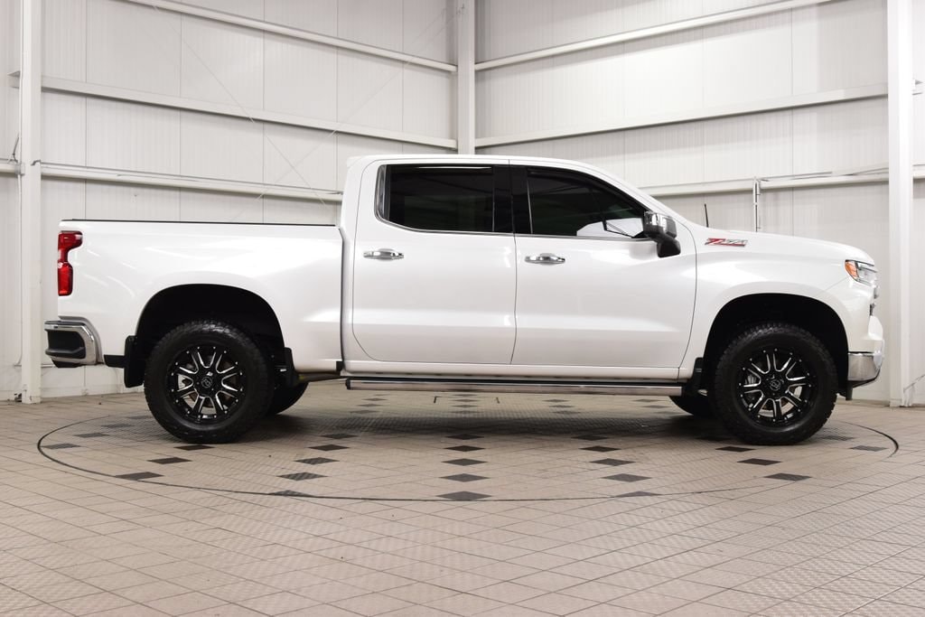 2022 Chevrolet Silverado 1500 LTZ - Photo 9