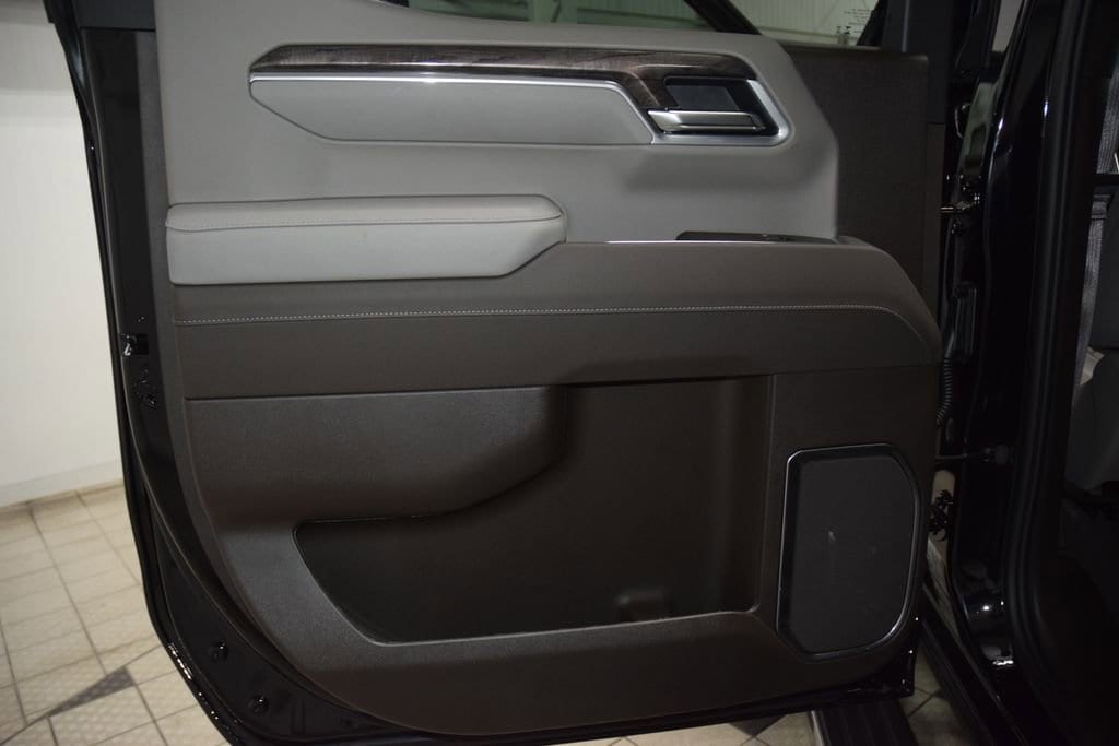 2026 Chevrolet Silverado 1500 LTZ - Photo 44