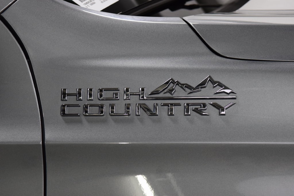 2024 Chevrolet Suburban High Country - Photo 14