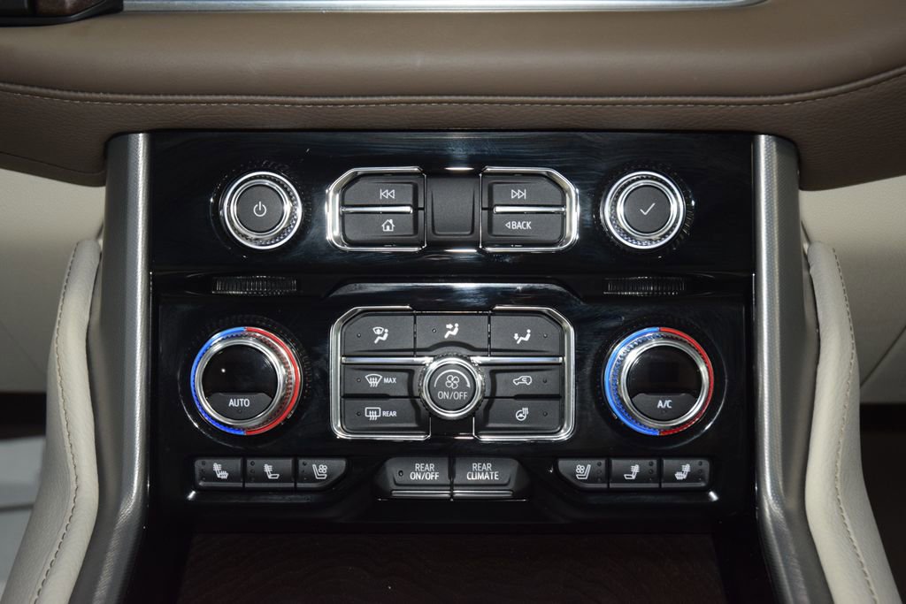 2024 GMC Yukon Denali - Photo 35