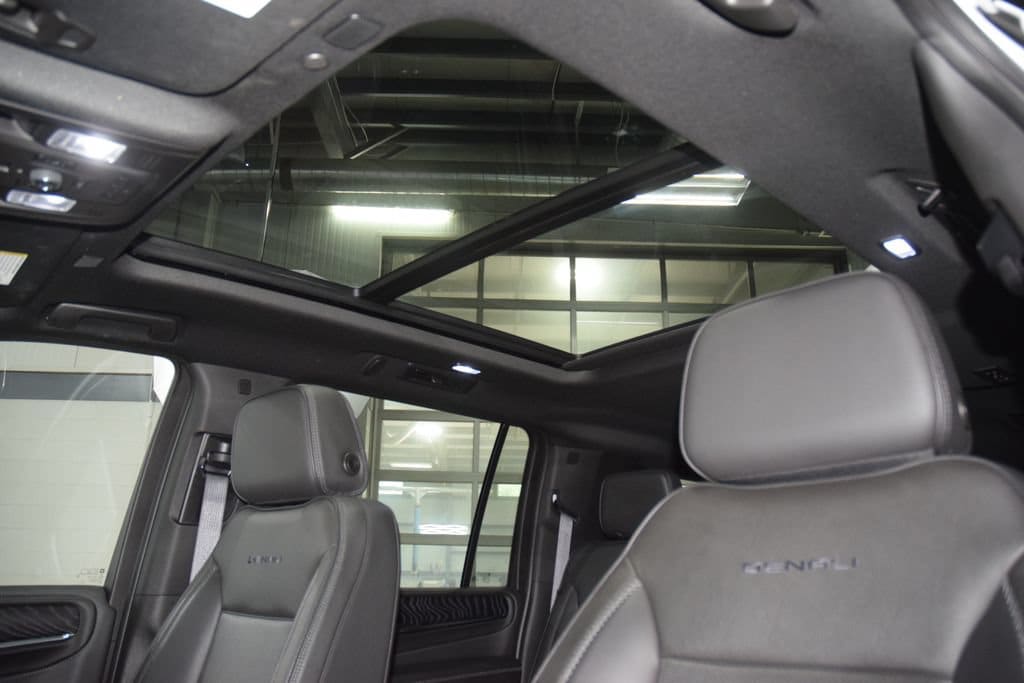 2024 GMC Yukon XL Denali - Photo 53
