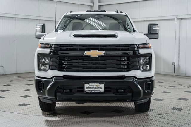 2025 Chevrolet Silverado 3500HD Work Truck photo 2