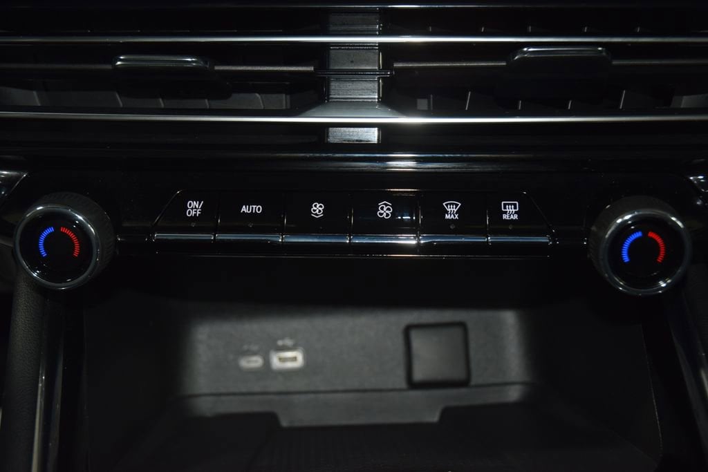 2025 Chevrolet Traverse Z71 - Photo 32