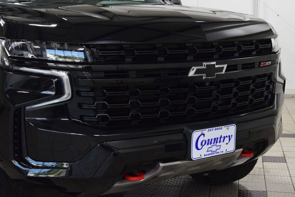 2023 Chevrolet Suburban Z71 - Photo 13