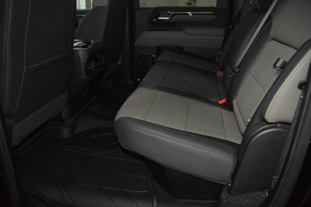 2026 Chevrolet Silverado 2500 HD ZR2 - Photo 49