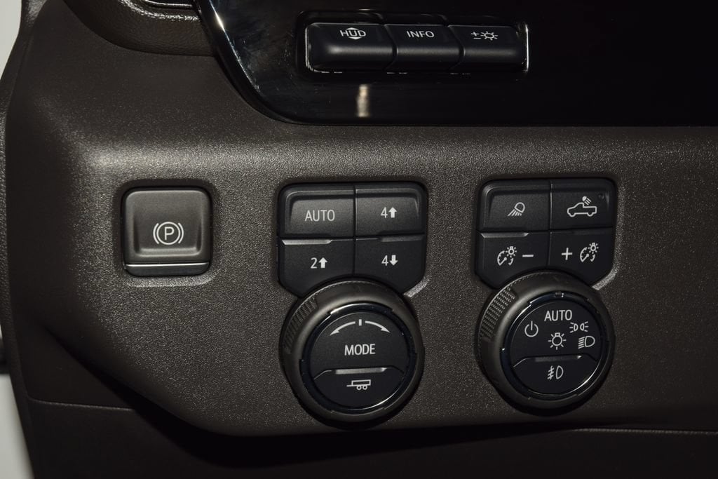 2023 Chevrolet Silverado 1500 ZR2 - Photo 40