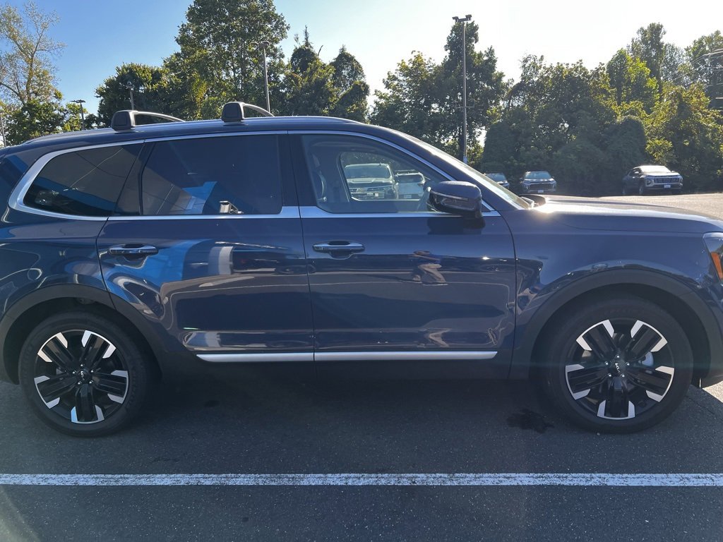 2025 Kia Telluride SX photo 2