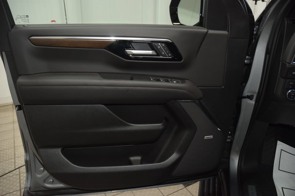 2026 Chevrolet Suburban High Country - Photo 48