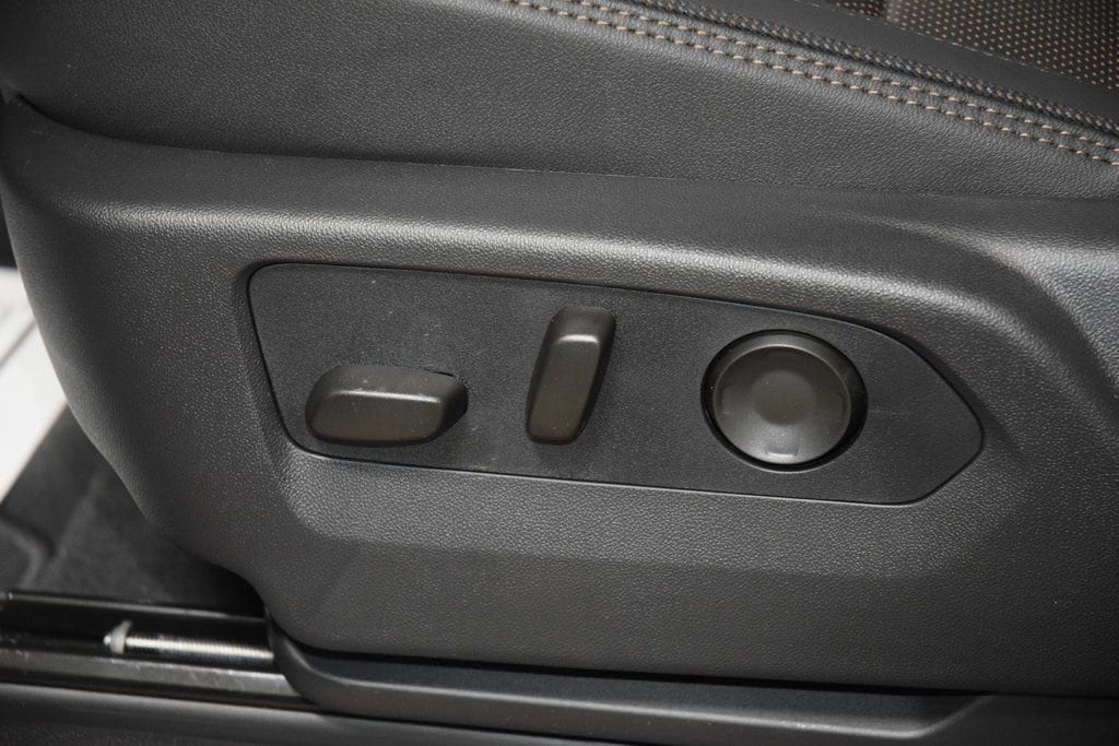 2026 Chevrolet Suburban High Country - Photo 40