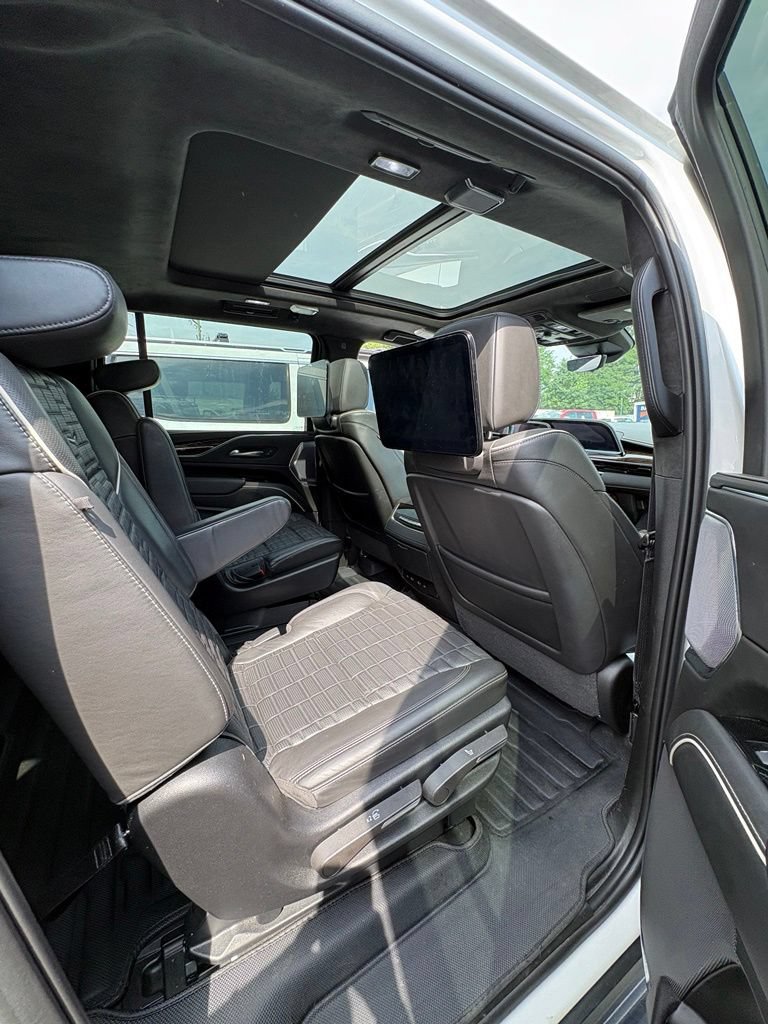 2023 Cadillac Escalade ESV Sport Platinum - Photo 24