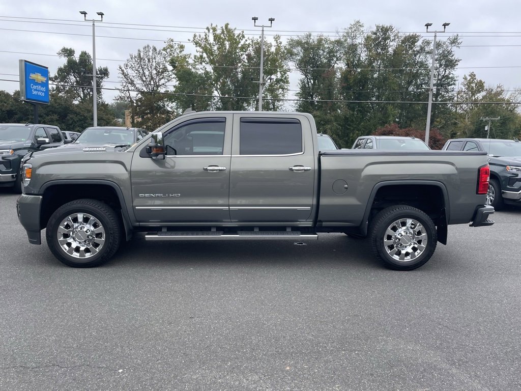 2018 Gmc Sierra 2500 HD Denali photo 4